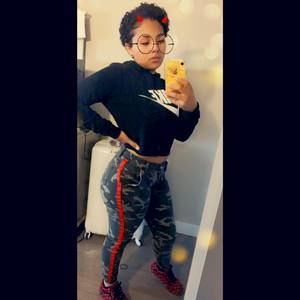 Meet your Posher, Nina